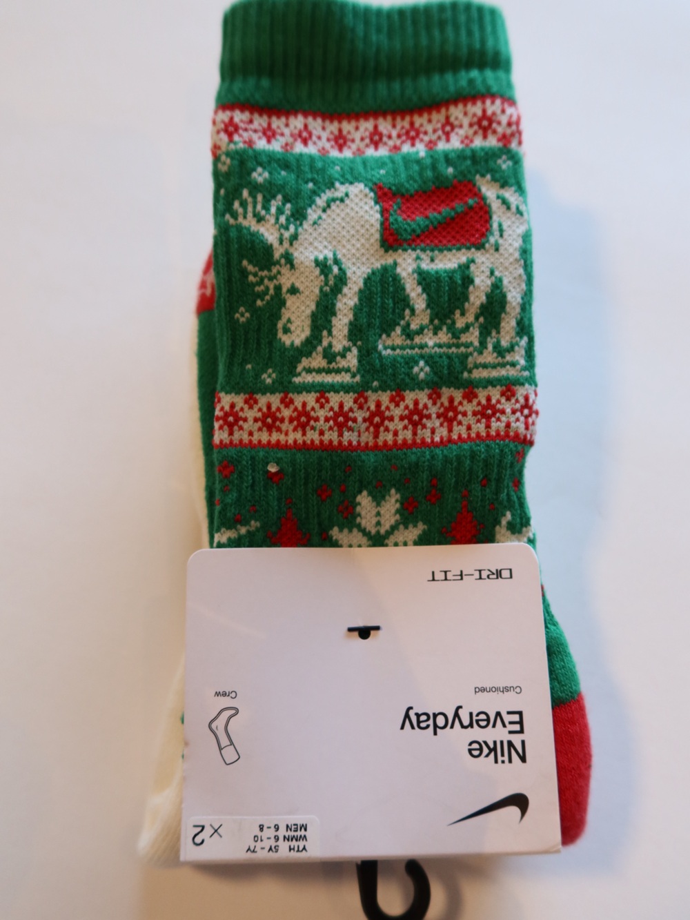 Nike Everyday Christmas Holiday Crew Socks 2-Pack NWT - Picture 2 of 4